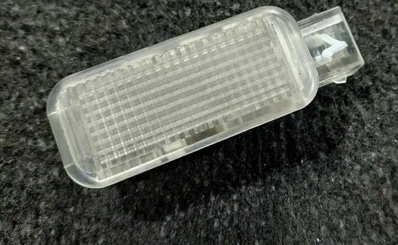 Audi A6 S6 C5 4B Front door interior light 8H0947413