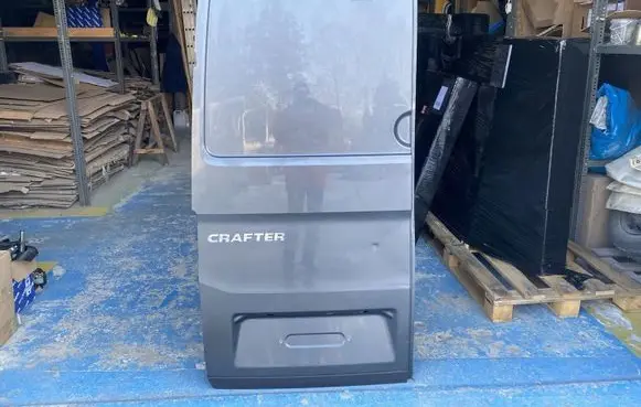 Volkswagen Crafter Front door 7C0827123E