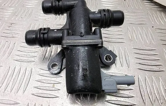 Opel Mokka B Electric auxiliary coolant/water pump 9829266280