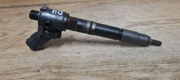 Volvo V70 Fuel injector 31405404 VEA132370010AAB