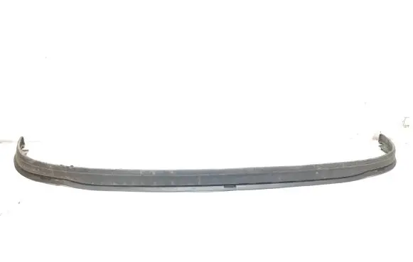 Front bumper lip