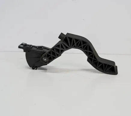 Volkswagen PASSAT B7 USA Accelerator throttle pedal 8D1721523J