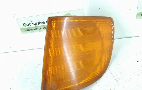 Mercedes-Benz Vito Viano W638 Front indicator light 67629811 6388200021