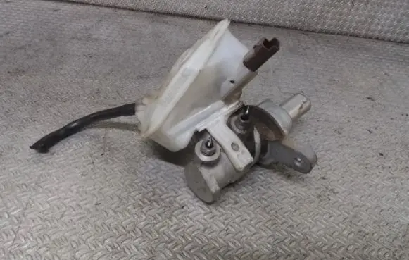 Citroen C4 I Master brake cylinder 0204254242 0204051007