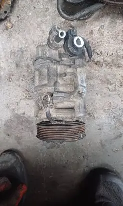 Land Rover Discovery 4 - LR4 Air conditioning (A/C) compressor (pump) 9X2319D629DA 093359092B4 B0TAT00N