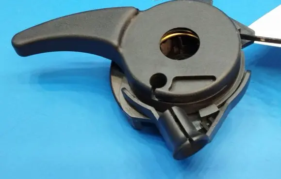 Mercedes-Benz S W220 Engine bonnet (hood) release handle