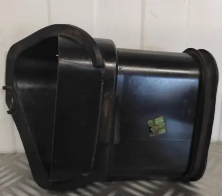 Opel Insignia A Air intake duct part 13325924 94058PS