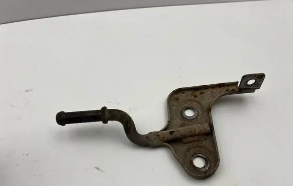 Mercedes-Benz E W212 Muffler mount bracket/holder 