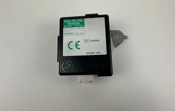 Toyota RAV 4 (XA10) Door central lock control unit/module 8974142151