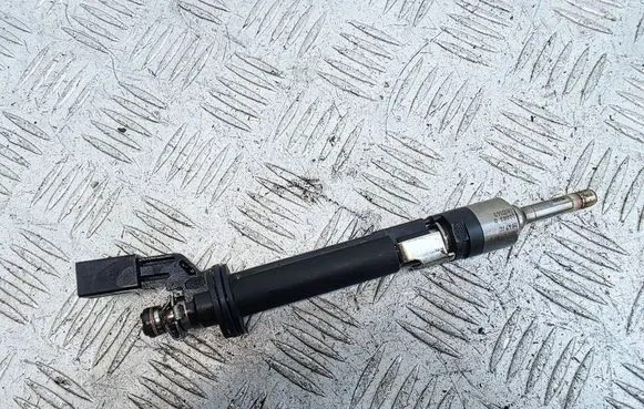 Volkswagen Atlas Fuel injector 03H906036F