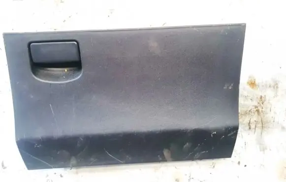 Toyota Yaris Glove box 555510d060 55551-0d060