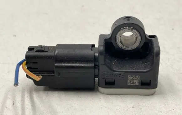 Ford Mondeo MK IV Airbag deployment crash/impact sensor AM5T14B342AA 110904200 C83HA