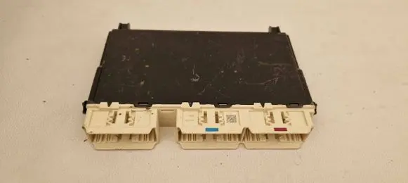 Mercedes-Benz E W211 Seat control module A2069009121 A2069018808 A2069022710