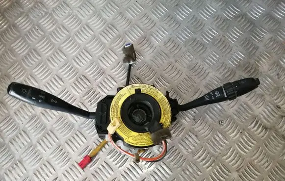 Mitsubishi Carisma Wiper turn signal indicator stalk/switch MB953700