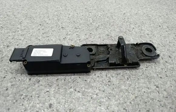 Audi A6 C7 Tailgate hydraulic pump motor 4F9827383H