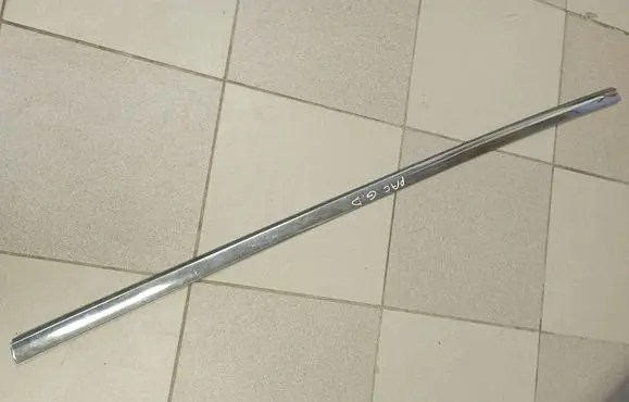 Chrysler Pacifica Front door trim (molding) 7144C