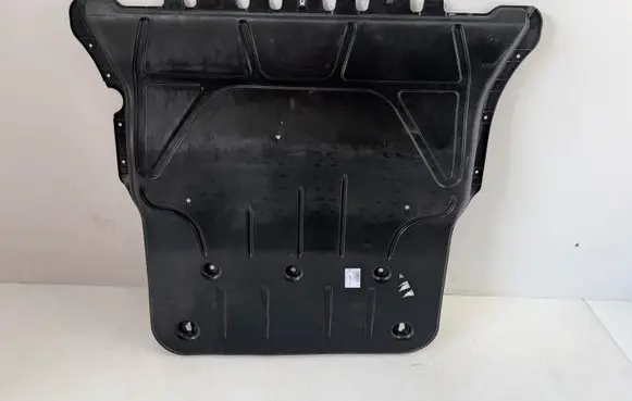 Audi A3 8Y Engine splash shield/under tray 5WA825236C