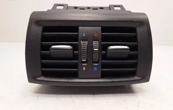 BMW X3 F25 Rear air vent grill 9200888 64229200888