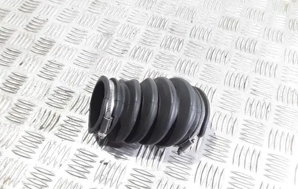 Ford Focus Air intake hose/pipe 1059139S01