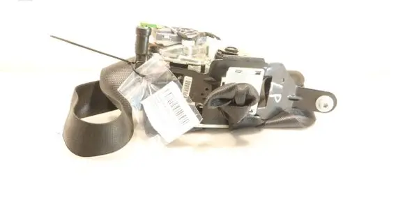 Mercedes-Benz E W212 Front seatbelt