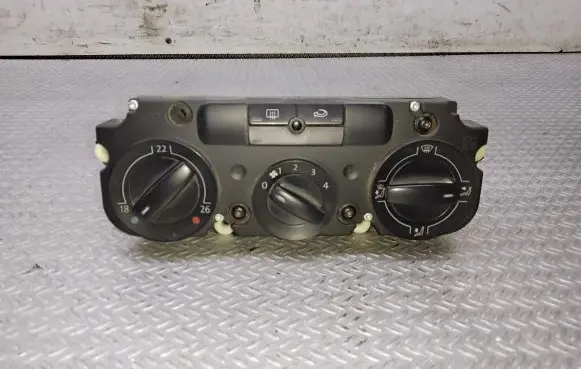Volkswagen Caddy Climate control unit