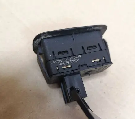 Citroen C4 Grand Picasso Electric window control switch 96639378ZD
