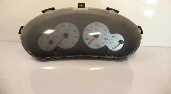 Peugeot 206 Clock 