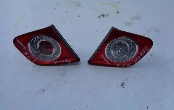 Volkswagen Jetta VI Tailgate rear/tail lights