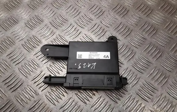 Toyota Yaris XP210 Other control units/modules 886500DA90