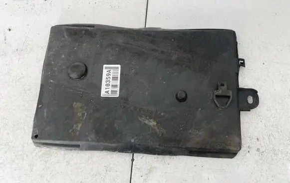 Subaru Legacy Battery box tray cover/lid 82122AJ001