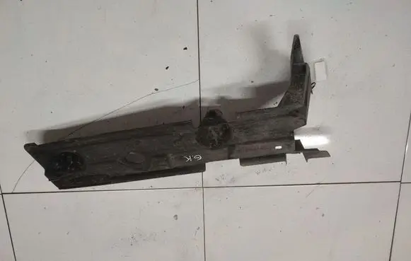 Ford Galaxy Engine splash shield/under tray 