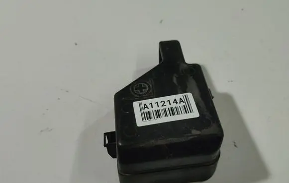 Skoda Fabia Mk2 (5J) Fuse box cover 