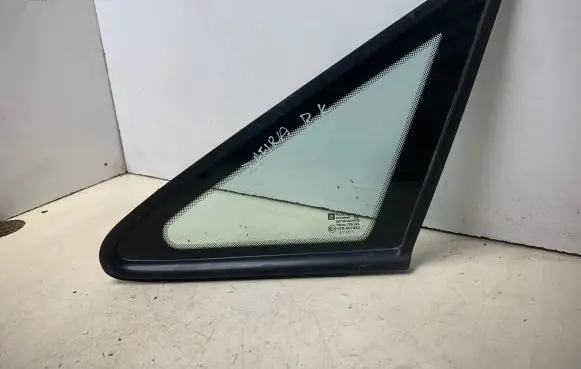 Opel Zafira A Front triangle window/glass 43R007022 DOT36AS2M129