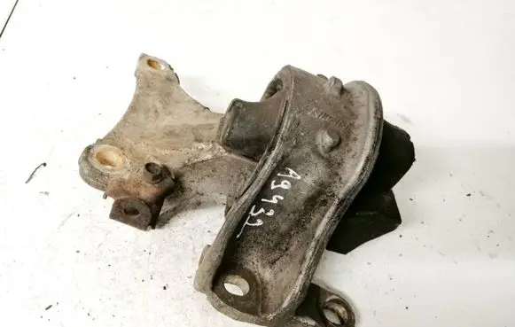 Honda Civic Engine mount bracket 50smj
