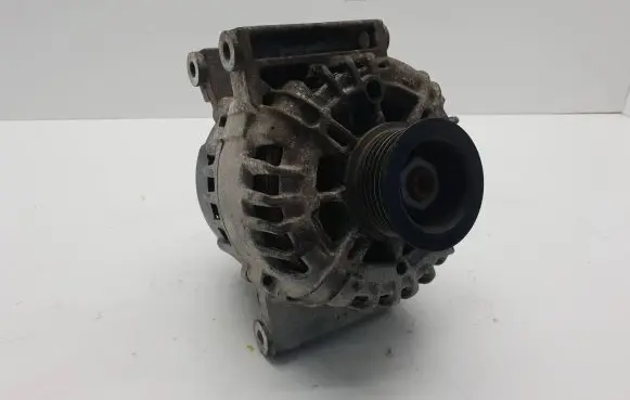 Opel Insignia A Generator/alternator 13586366 2618063A 160316021059