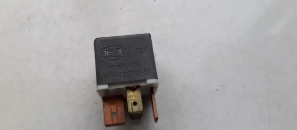 Volkswagen Golf III Other relay 191937503 4ra003510-58