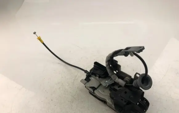 Volvo XC40 Coupe door lock (next to the handle) 31462456