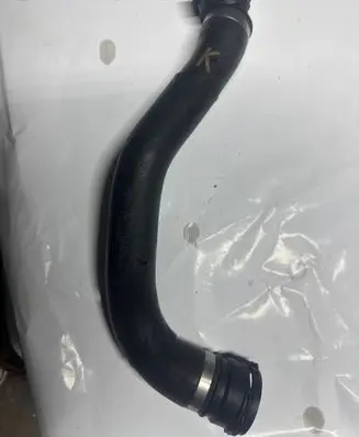 BMW 5 G30 G31 Engine coolant pipe/hose 8572911