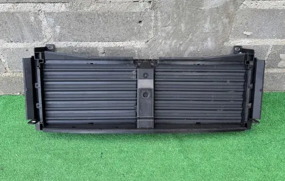 Renault Trafic III (X82) Intercooler air guide/duct channel 93867883