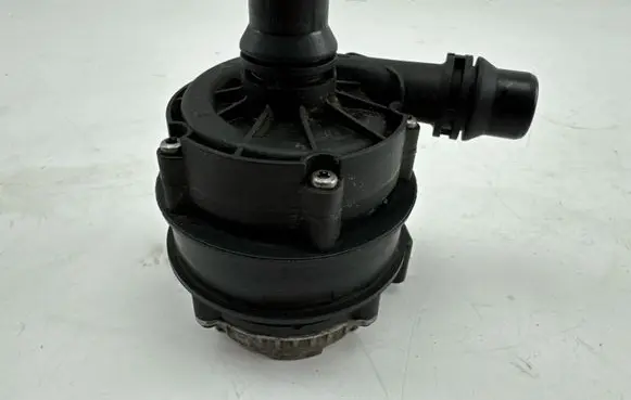 Mercedes-Benz EQC Electric auxiliary coolant/water pump A0005002686