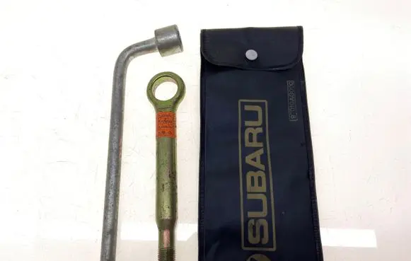Subaru Outback Tool set 97010AG000