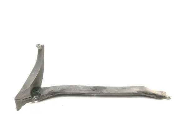 Audi A8 S8 D4 4H Fender end trim 4H0821111C
