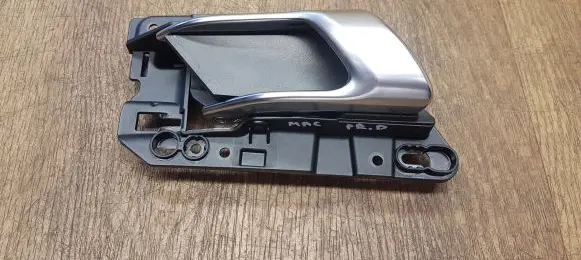 Porsche Macan (95B) Front door interior handle 95B837020