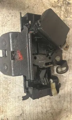 Volvo S70 V70 V70 XC Loading door lock 9152637