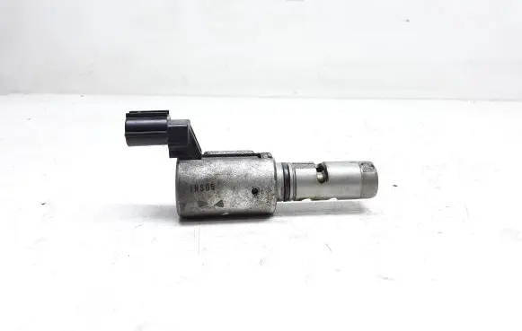 Volvo S60 Camshaft vanos timing valve 4M5G6L713AE