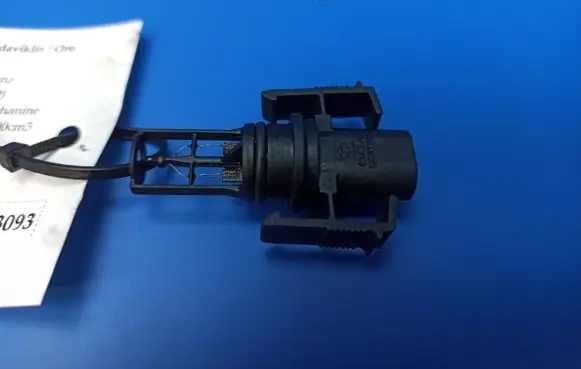 Mercedes-Benz E W211 Intake air temperature sensor 0005422818