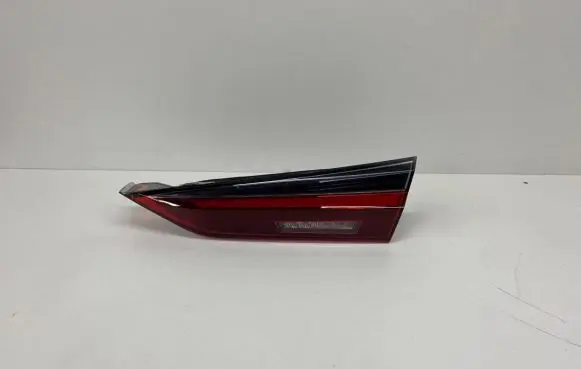 BMW i4 Tailgate rear/tail lights 7477610