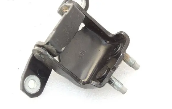 Suzuki SX4 S-Cross Rear door upper hinge 6942068LA0