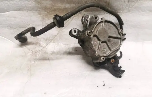 Citroen C8 Vacuum pump D1651A