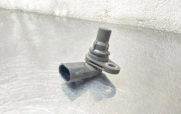 Opel Zafira B Camshaft position sensor 55216243